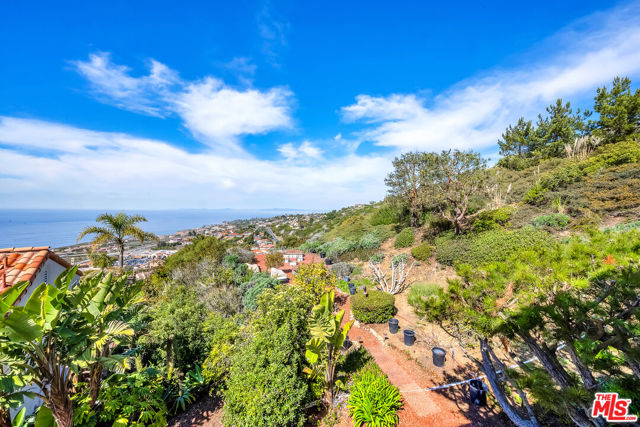 30963 Via La Cresta, Rancho Palos Verdes, California 90275, 4 Bedrooms Bedrooms, ,4 BathroomsBathrooms,Residential,Sold,Via La Cresta,25505459