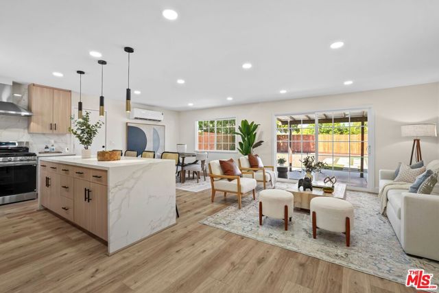 6520 Debs Avenue, West Hills CA: https://media.crmls.org/mediaz/0cc9a680-7c77-4394-be30-864d386b312e.jpg