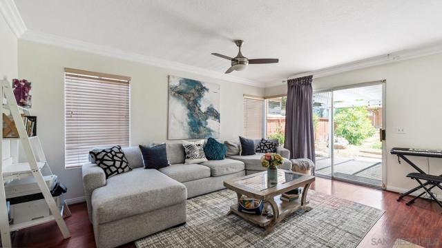 27468 Rosebay Ct, Temecula CA: https://media.crmls.org/mediaz/0cc9db14-38f3-49c6-99d5-eb28118d5826.jpg