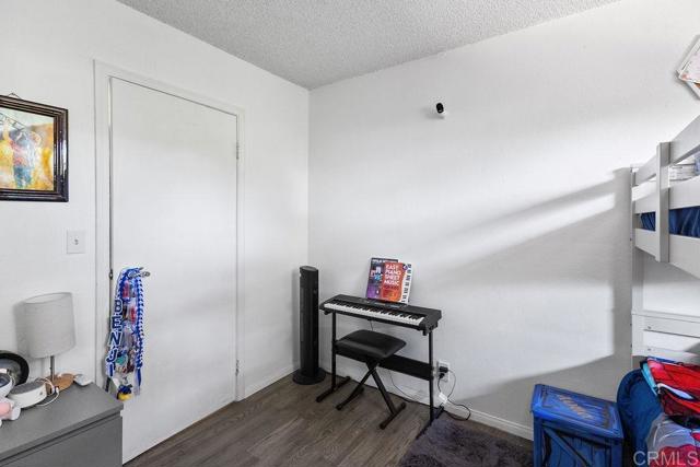Detail Gallery Image 11 of 29 For 7023 Lisbon St, San Diego,  CA 92114 - 4 Beds | 2 Baths
