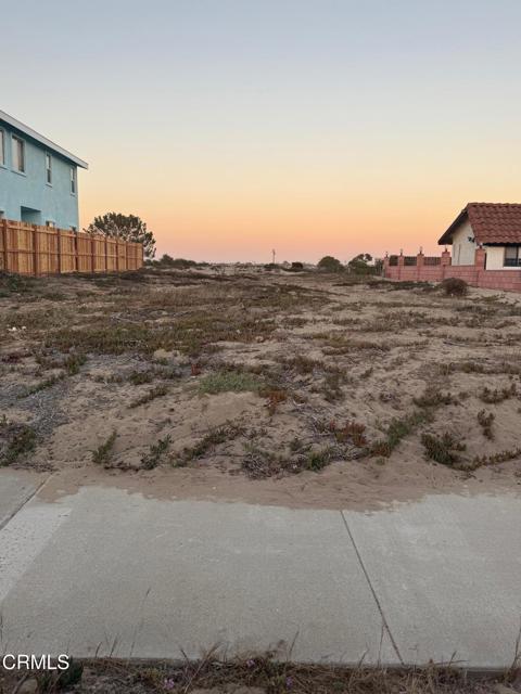 920 CATAMARAN Street, Oxnard CA: https://media.crmls.org/mediaz/0cca376e-d01b-4968-b822-df5cf7025a77.jpg