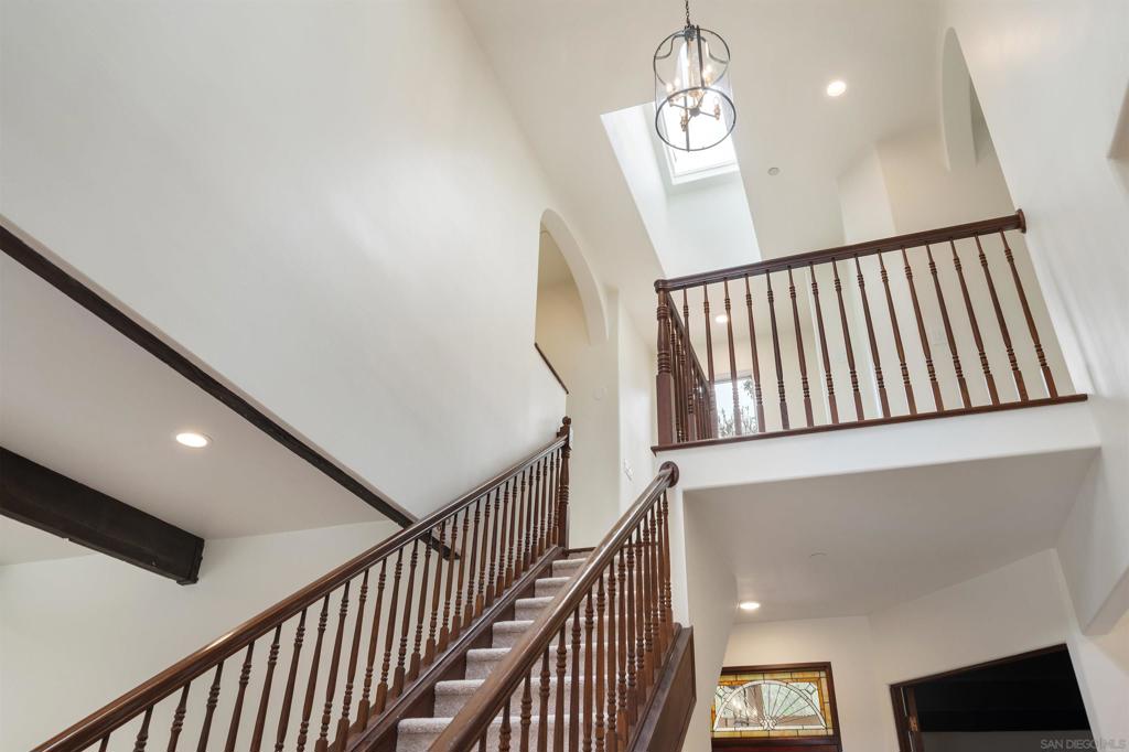 MLS #250028767SD img 30