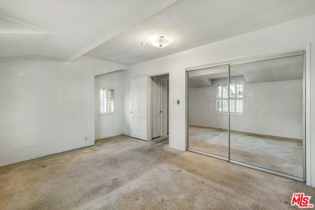 3825 Edgehill Drive, Los Angeles CA: https://media.crmls.org/mediaz/0ccbee84-7497-4d49-8968-fdb7cc9dee8e.jpg