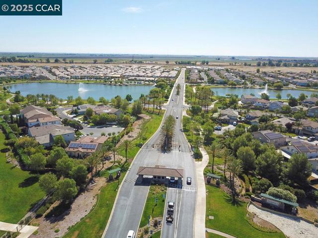 9956 Pyramid, Discovery Bay CA: https://media.crmls.org/mediaz/0ccbfc89-ecc6-4c55-a604-d27b6c7ee980.jpg