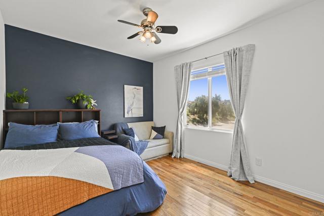 Detail Gallery Image 19 of 38 For 6084 Citracado Cir, Carlsbad,  CA 92009 - 3 Beds | 2/1 Baths