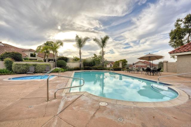 Detail Gallery Image 37 of 62 For 28766 Vista Valley Dr, Vista,  CA 92084 - 2 Beds | 2 Baths