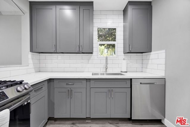 201 E 91st Street, Los Angeles CA: https://media.crmls.org/mediaz/0cce660f-494f-4651-8610-e159adb6f5a9.jpg