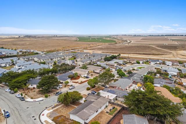 274 Cosky Drive, Marina CA: https://media.crmls.org/mediaz/0ccfd962-3fa0-4bdd-9572-911d1f363095.jpg