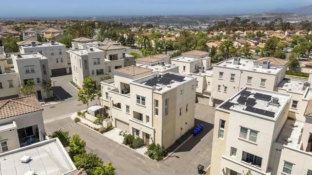 5140 Calle Sand Arch, San Diego CA: https://media.crmls.org/mediaz/0cd019ba-2a1f-478b-9010-c37e266eb8c2.jpg