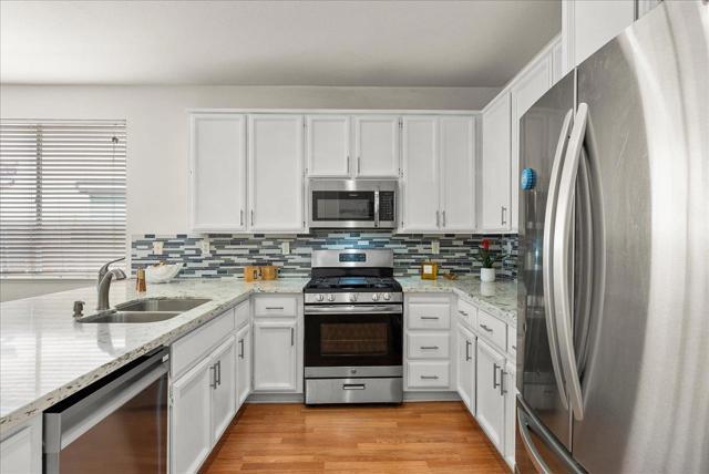45 Diggins Drive, Folsom CA: https://media.crmls.org/mediaz/0cd043f3-4102-443b-bdad-2633eeb7b7de.jpg