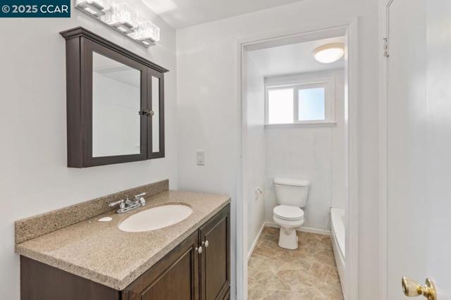 212 Towers Dr, Pacheco CA: https://media.crmls.org/mediaz/0cd10d85-2d2b-48d6-99df-657e92d88203.jpg