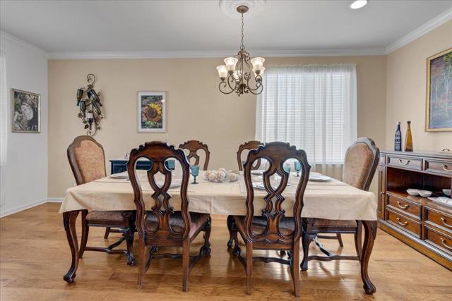 1751 Brighton Drive, Hollister CA: https://media.crmls.org/mediaz/0cd11edd-9859-4506-bab6-2d0dd1d24427.jpg