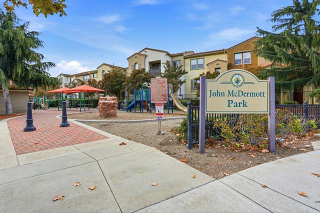 745 Mente Linda Loop, Milpitas CA: https://media.crmls.org/mediaz/0cd16747-b704-4c26-9f5f-5ecc4a94d6df.jpg
