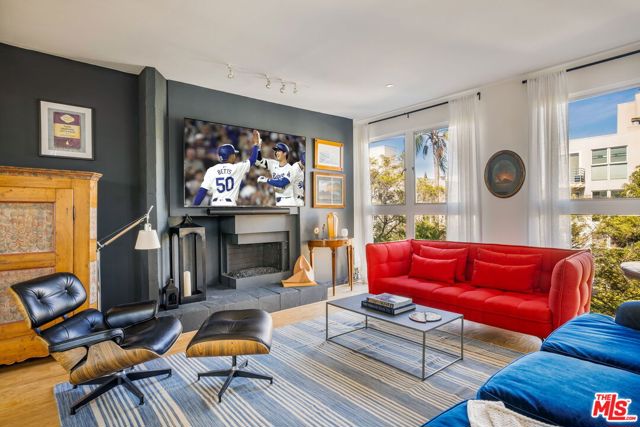 1933 Selby Avenue, Los Angeles CA: https://media.crmls.org/mediaz/0cd18355-a882-4491-8b48-318f19b05f36.jpg