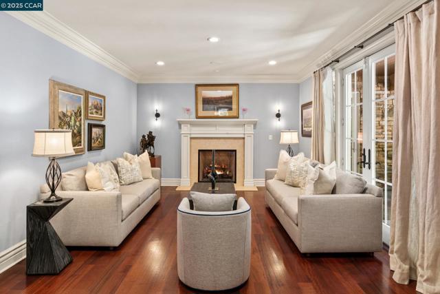 2540 Caballo Ranchero Dr, Diablo CA: https://media.crmls.org/mediaz/0cd1a0df-b365-4287-a5d0-90f3863c5957.jpg