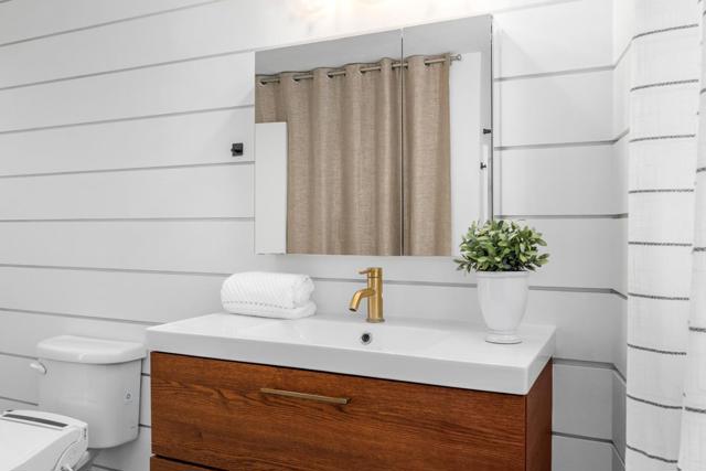 321 Valencia Road, Aptos CA: https://media.crmls.org/mediaz/0cd1c93f-e000-4ac6-b1dc-1cb6465b7a7f.jpg
