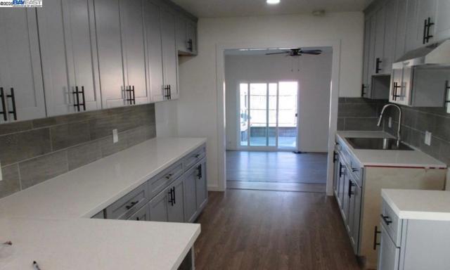 224 E Tennessee St, Fairfield CA: https://media.crmls.org/mediaz/0cd2a97c-19cc-4516-aa0f-f5c4a0fa9ad2.jpg