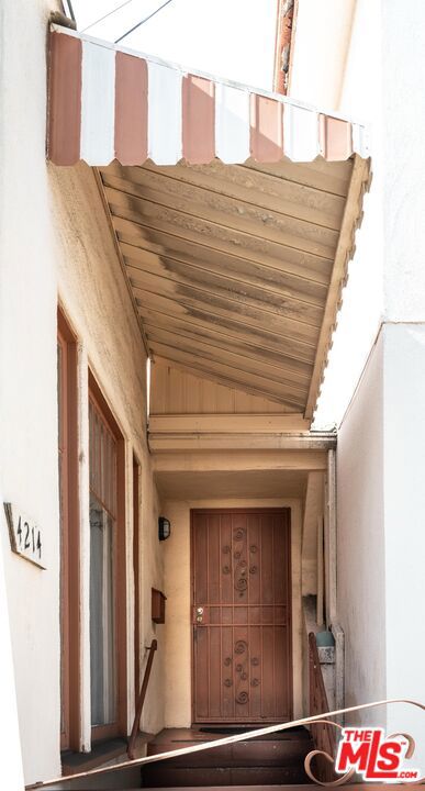 4214 W Slauson Avenue, Los Angeles CA: https://media.crmls.org/mediaz/0cd2f934-1d60-4a64-9e22-525e643dbcee.jpg