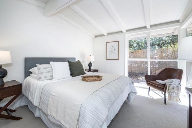 575 E Meadow Drive, Palo Alto CA: https://media.crmls.org/mediaz/0cd3134f-4993-4c5e-9128-c4fac06f0599.jpg