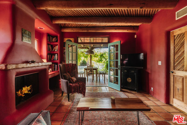 2865 Marquette Drive, Topanga CA: https://media.crmls.org/mediaz/0cd33389-26eb-4d1b-ae74-9760d6b6f8e2.jpg