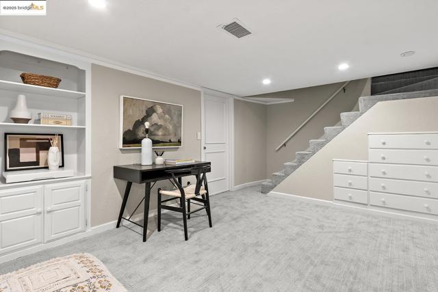 765 University Ave, Palo Alto CA: https://media.crmls.org/mediaz/0cd3d590-6abc-4f8b-b9fb-d1f1fa5efe88.jpg