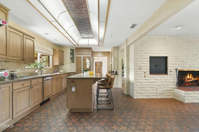 230 Avocado Place, Camarillo CA: https://media.crmls.org/mediaz/0cd5d81c-7445-4f56-a4d5-6799ef3732d6.jpg