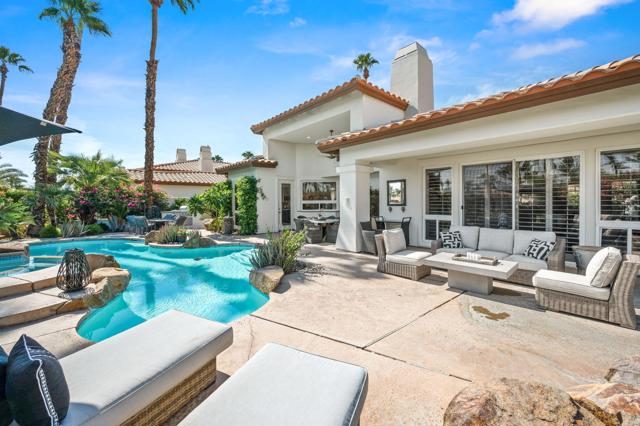 79005 Via San Clara, La Quinta CA: https://media.crmls.org/mediaz/0cd5e955-0988-471b-97b1-bfb5117a6237.jpg