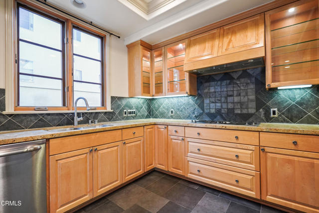 Detail Gallery Image 32 of 51 For 985 N Michillinda Ave #207,  Pasadena,  CA 91107 - 3 Beds | 5 Baths