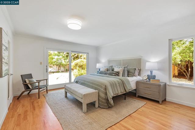 3180 Arbolado Dr, Walnut Creek CA: https://media.crmls.org/mediaz/0cd74329-0be1-4da8-9083-4f37dd87d7cd.jpg
