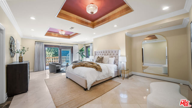10801 Bothwell Road, Chatsworth CA: https://media.crmls.org/mediaz/0cd8979f-44c3-44db-b863-6a737e8aebd4.jpg