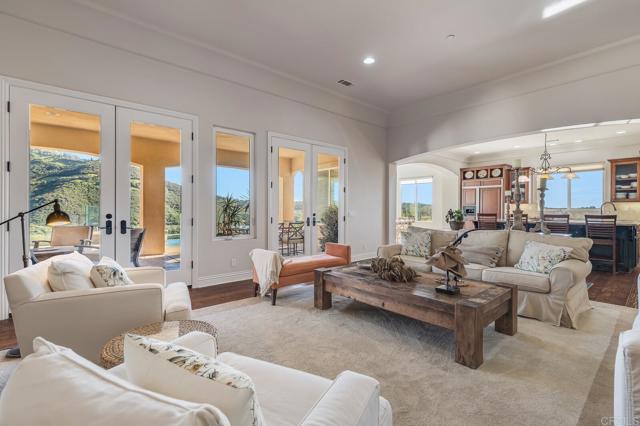 Detail Gallery Image 20 of 48 For 2247 Margarita Glen, Fallbrook,  CA 92028 - 3 Beds | 3/1 Baths