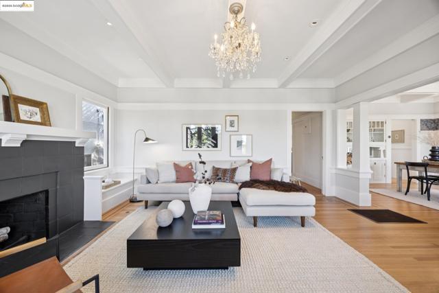 3936 Elston Ave., Oakland CA: https://media.crmls.org/mediaz/0cd95e94-dd31-44ef-9e44-a67ccd0e4c71.jpg