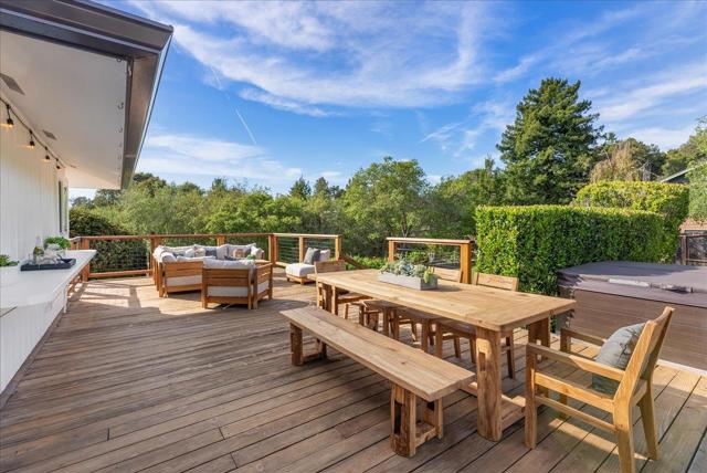 3400 Haas Drive, Aptos CA: https://media.crmls.org/mediaz/0cd9c22e-8850-4285-8416-0a33f2797c2f.jpg