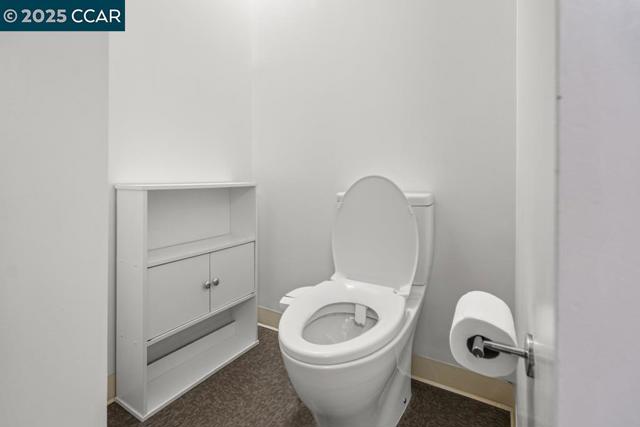 1201 Pine St, Oakland CA: https://media.crmls.org/mediaz/0cdaf4f5-2253-42e8-8de8-51d6e68af723.jpg