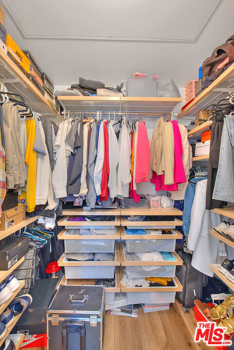 13020 Pacific, Playa Vista CA: https://media.crmls.org/mediaz/0cdb7586-de72-4940-94b0-a3d4a14d4ebb.jpg