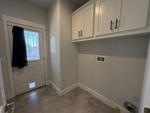 1515 N Milpitas Boulevard, Milpitas CA: https://media.crmls.org/mediaz/0cdb8bc2-8836-466a-8c72-966aae1f375f.jpg