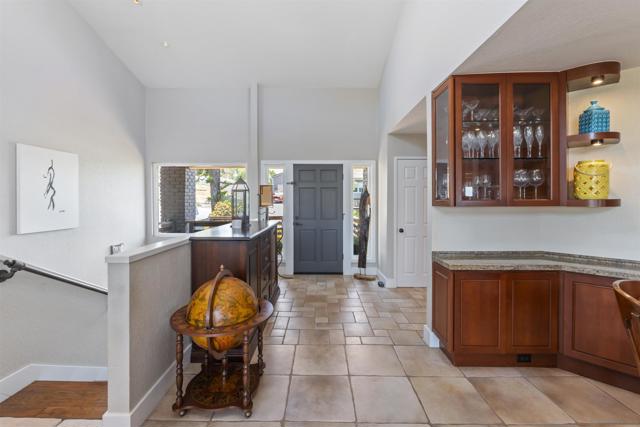 17924 Saint Andrews Dr, Poway CA: https://media.crmls.org/mediaz/0cdbe65b-9f0a-43b7-9141-fa0ad429dcf7.jpg