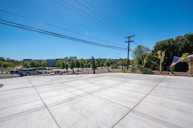 Detail Gallery Image 43 of 63 For 2094 Thibodo Ct, Vista,  CA 92081 - 3 Beds | 2 Baths