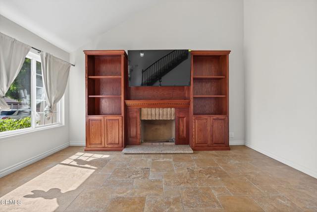 Detail Gallery Image 6 of 49 For 747 Southwick St, Santa Paula,  CA 93060 - 4 Beds | 2 Baths