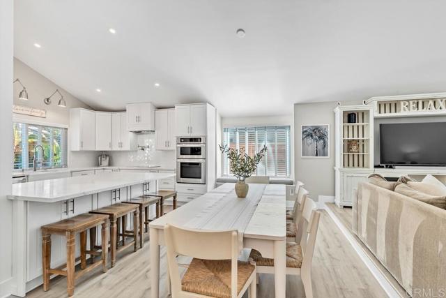 Detail Gallery Image 7 of 42 For 754 Rocking Horse Rd, Vista,  CA 92081 - 4 Beds | 3 Baths