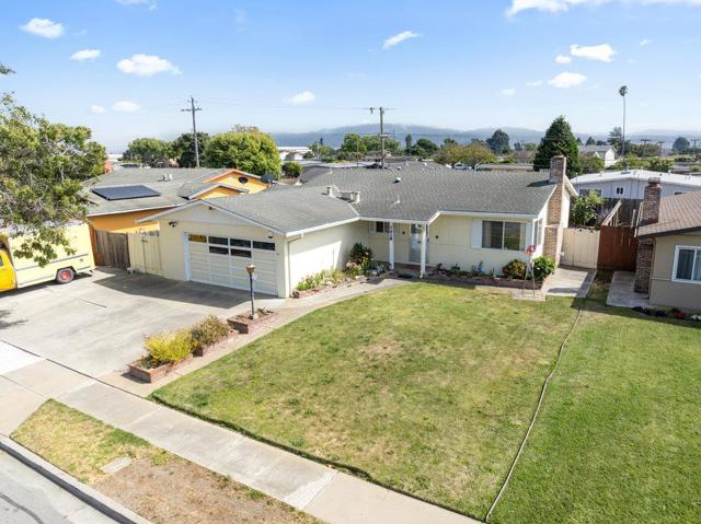 582 E Alvin Drive, Salinas CA: https://media.crmls.org/mediaz/0cdf7a55-df7a-4364-b651-8795fe43878b.jpg