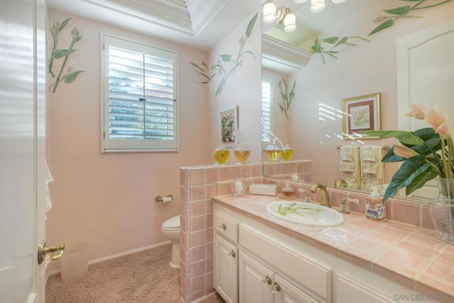 13455 Old Winery Road, Poway CA: https://media.crmls.org/mediaz/0cdfdd65-db9c-486d-9628-98763a37344c.jpg