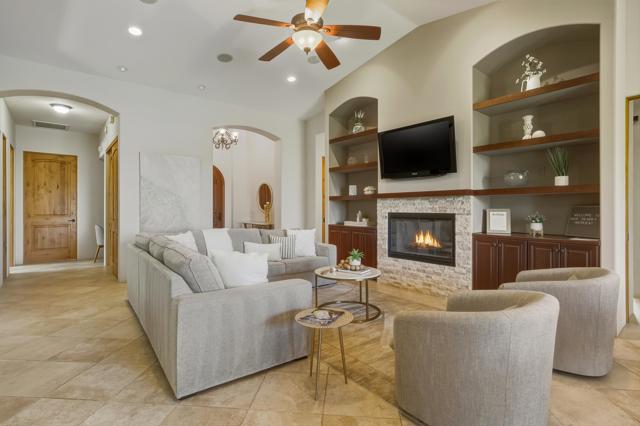 45534 Indian Wells Lane, Indian Wells CA: https://media.crmls.org/mediaz/0ce0a01c-0e32-40be-8b73-c5f0ee74ebe1.jpg