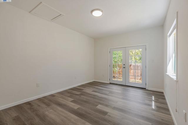 2056 Elm St, Livermore CA: https://media.crmls.org/mediaz/0ce1c909-0d3a-470f-a730-a649818a5401.jpg