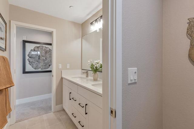 1153 Coyote Peak Way, Hollister CA: https://media.crmls.org/mediaz/0ce201ae-e4b2-4bb9-a3ed-02ff597d1d67.jpg