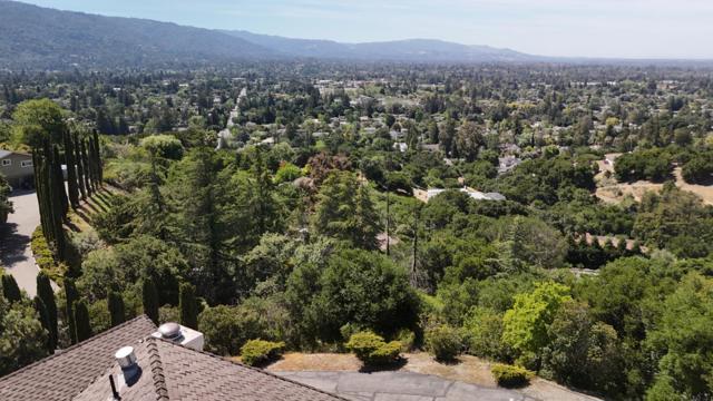 125 Drysdale Drive, Los Gatos CA: https://media.crmls.org/mediaz/0ce2de06-2254-4bc2-8761-7735894c8b27.jpg