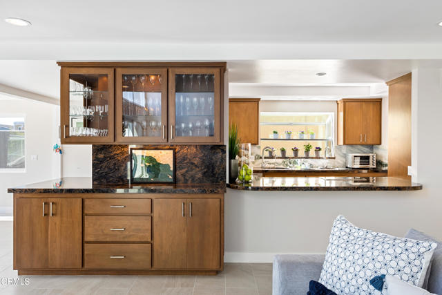 Detail Gallery Image 20 of 59 For 3810 W Hemlock St, Oxnard,  CA 93035 - 4 Beds | 4 Baths