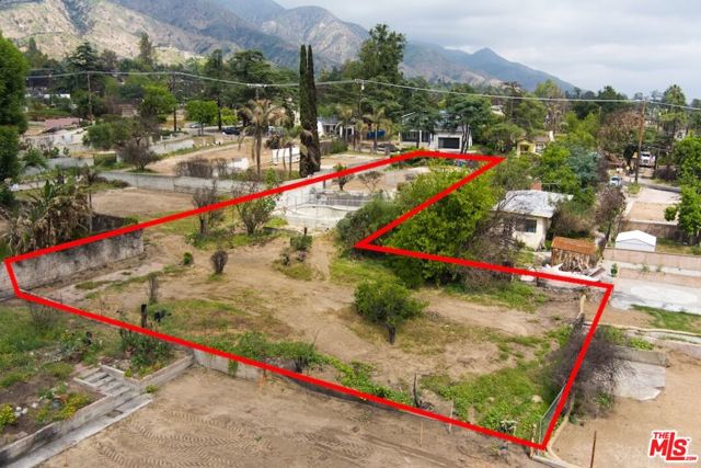 3359 Glenrose Avenue, Altadena CA: https://media.crmls.org/mediaz/0ce39c3e-6dcf-4da1-ad92-ba8f22560cd4.jpg