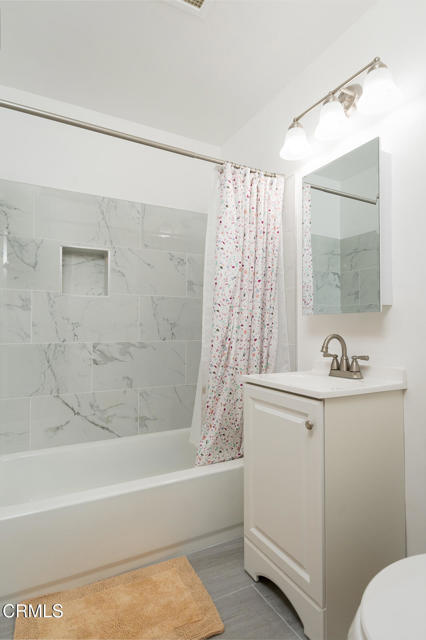 2238 Garfias Drive, Pasadena CA: https://media.crmls.org/mediaz/0ce525ac-b600-4a45-894e-94b9e4b1f39a.jpg