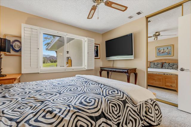 77235 Minnesota Avenue, Palm Desert CA: https://media.crmls.org/mediaz/0ce56dfe-3b6e-49fa-977b-5b4b2c689d01.jpg